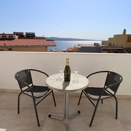 Emmi Nemira Omis Apartment Exterior photo