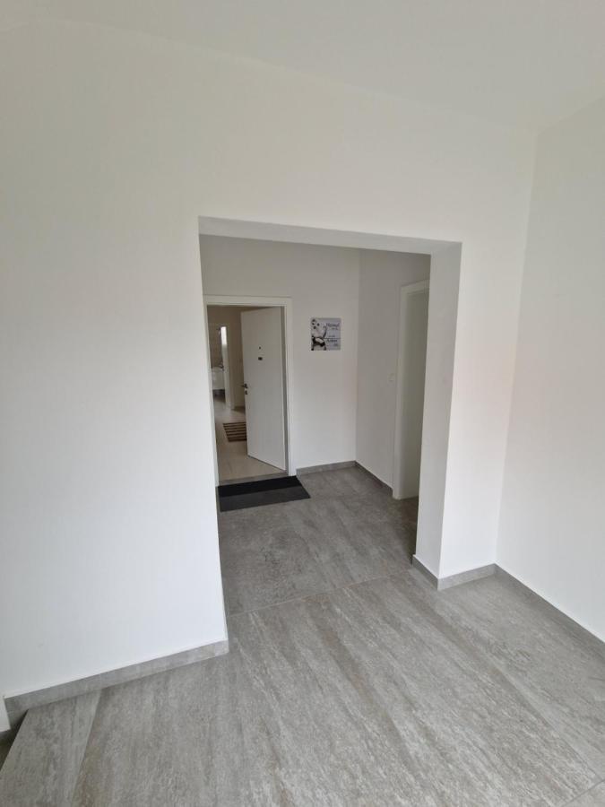 Emmi Nemira Omis Apartment Exterior photo